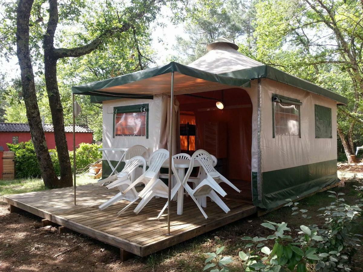 Camping Parc Saint Sauvayre Vagnas Exteriör bild